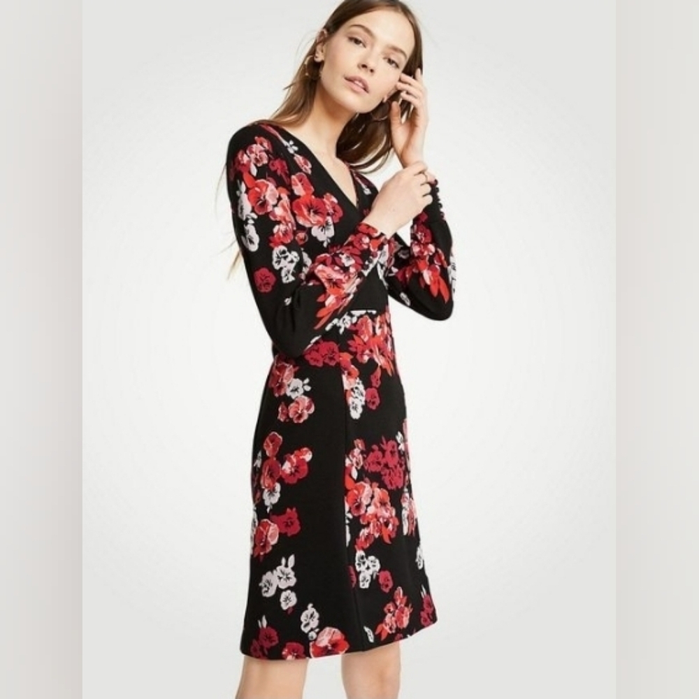 Ann Taylor Sz 8 Fit N Flade Red Coral Floral Black Dress